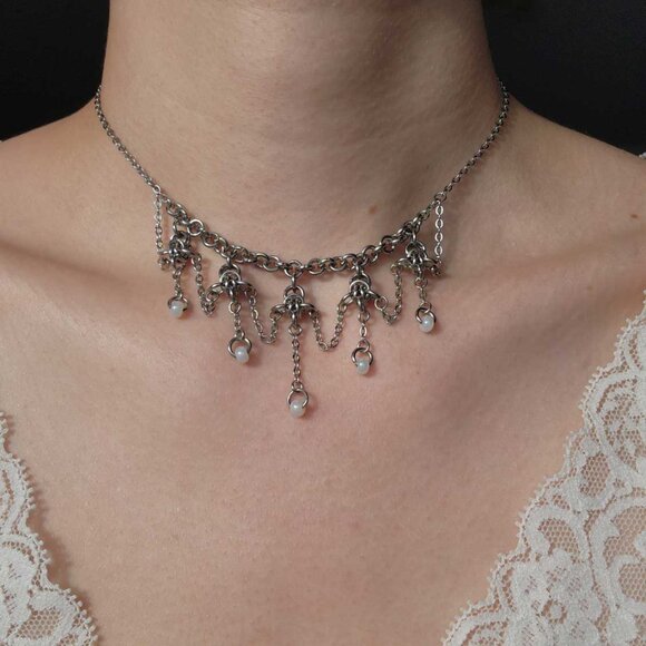 Victorian fairy princess chandelier necklace with a small silver chain - Picture 4 of 10